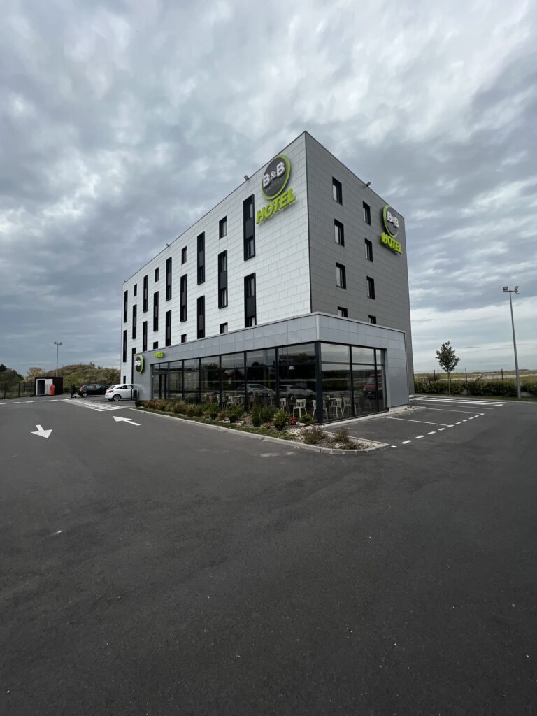 B&B HOTEL, Reims, France — vue extérieure