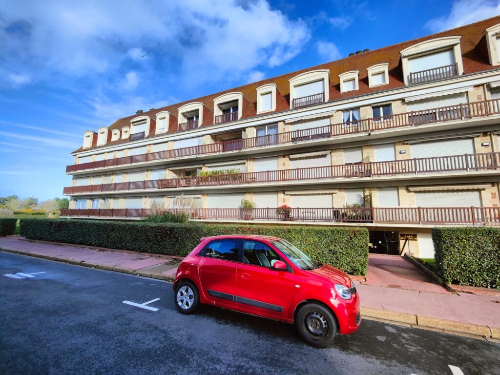 Immeuble de logements, Deauville, France — vue extérieure