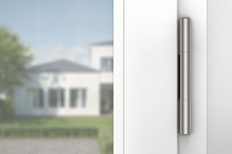 Paumelle cylindrique en trois parties Roto Solid B 318 P posée sur une porte en PVC
